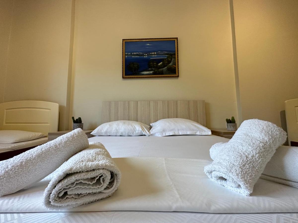 Rias Seaside Apartments Vlore Luaran gambar
