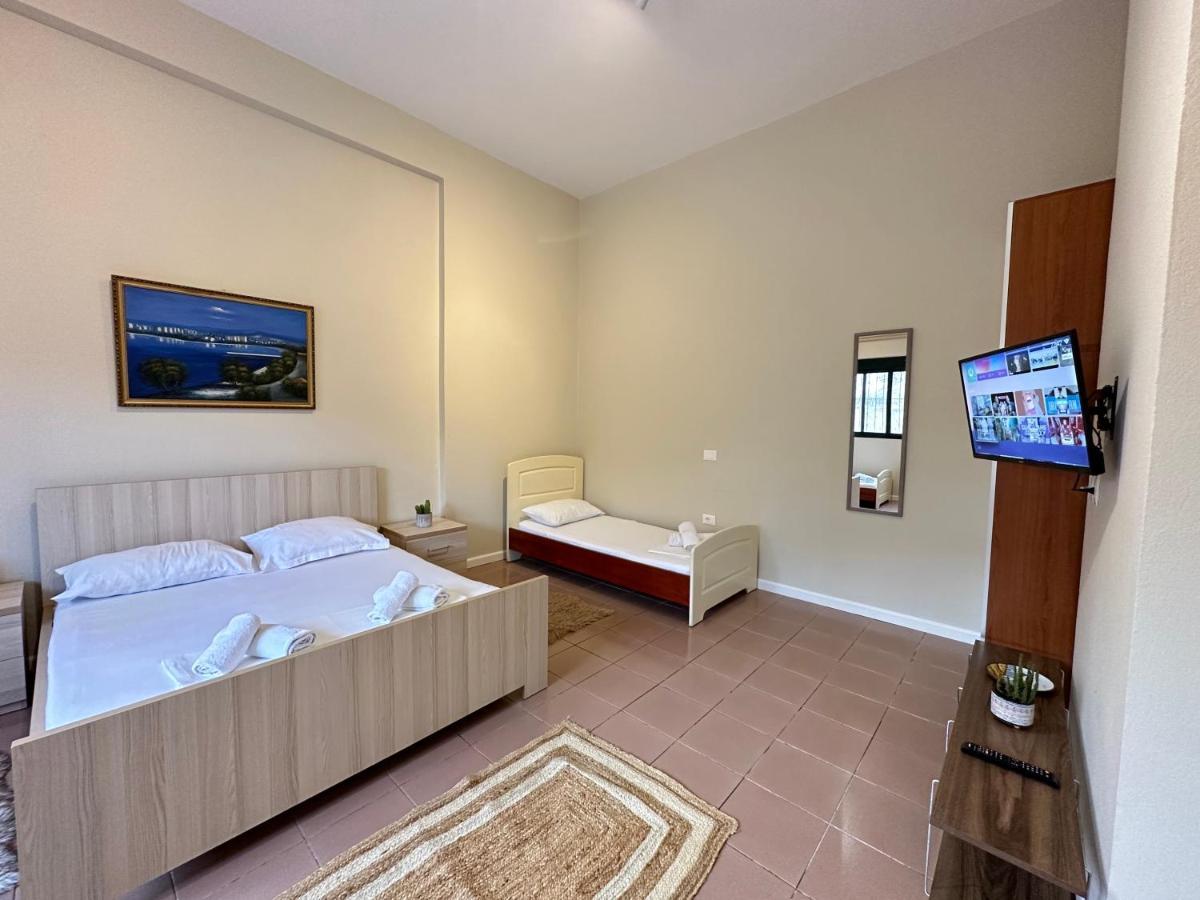 Rias Seaside Apartments Vlore Luaran gambar