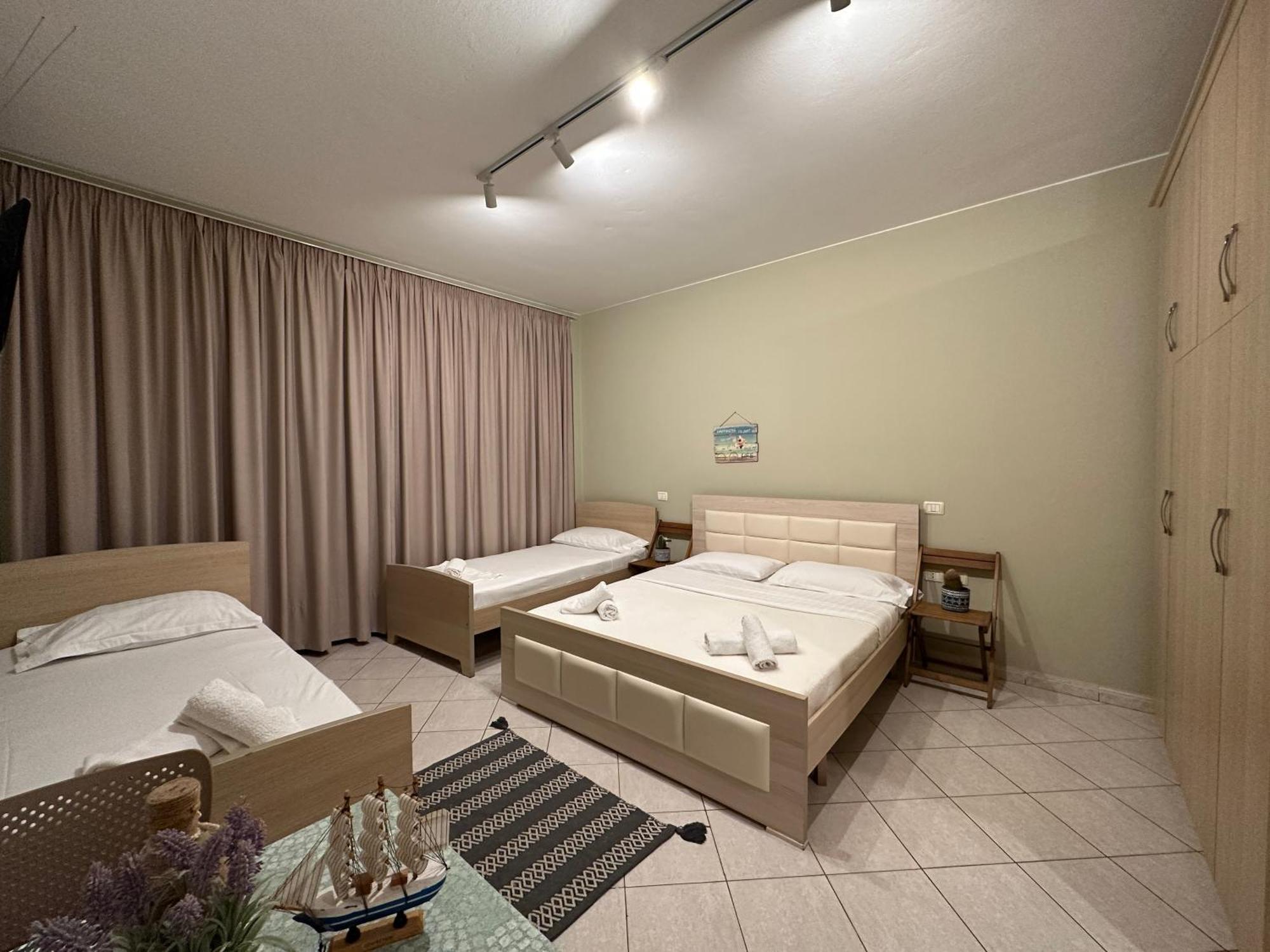 Rias Seaside Apartments Vlore Luaran gambar