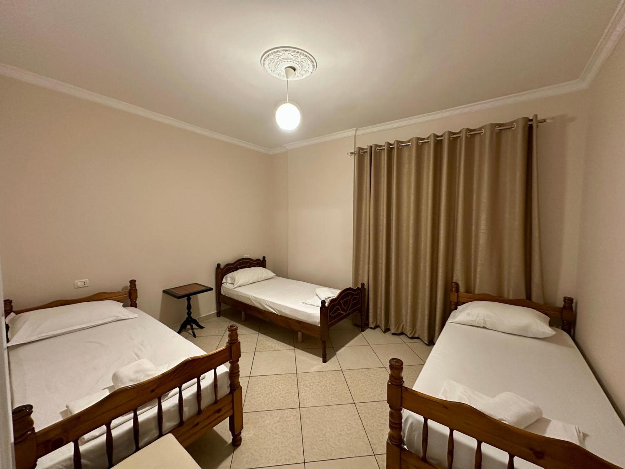 Rias Seaside Apartments Vlore Luaran gambar