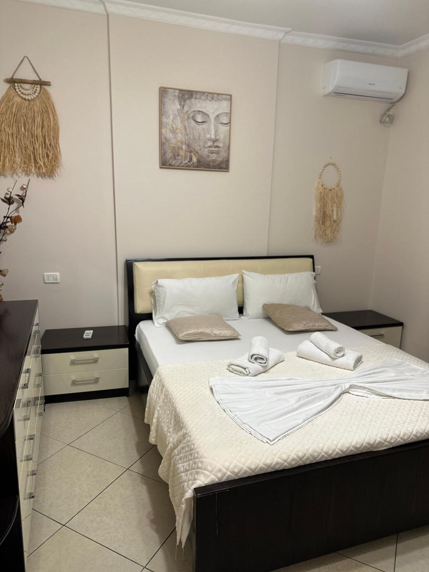 Rias Seaside Apartments Vlore Luaran gambar